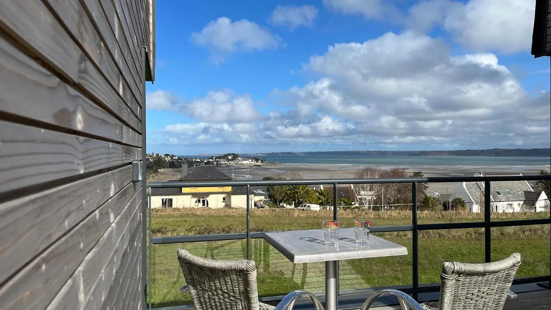 בית נופש לוקווירק Villa With Superb Sea View, Beach Access 400 M